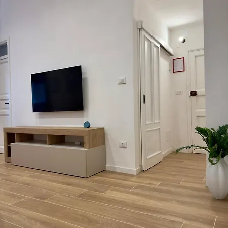 Casa Dante 17 Holiday home Carini