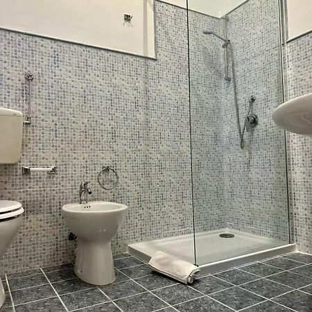 Casa Dante 17 *