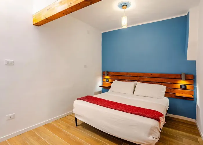 Casa Dante 17 *
